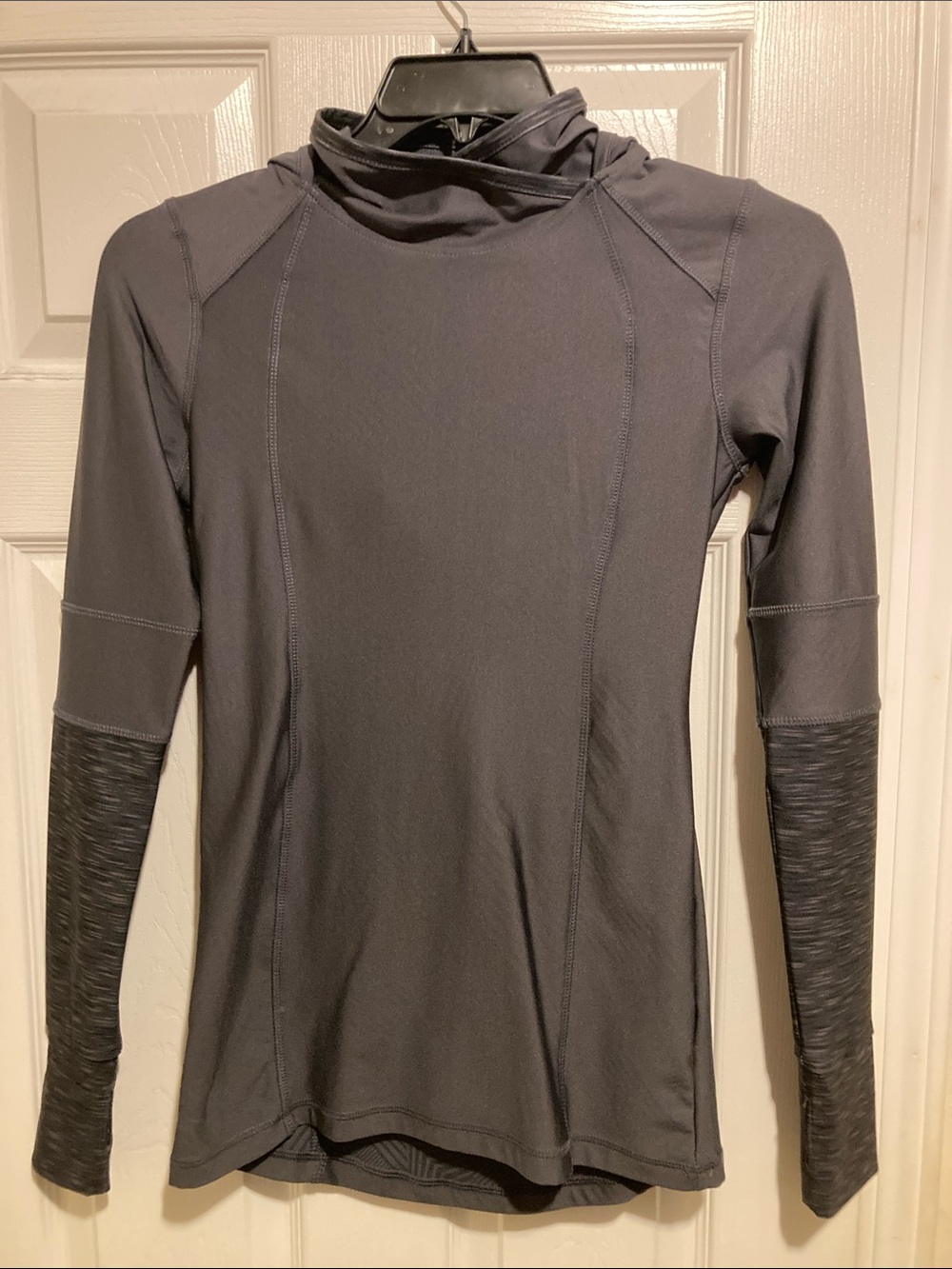 bcg Charcoal Gray Long-Sleeve Hooded Performance Tee